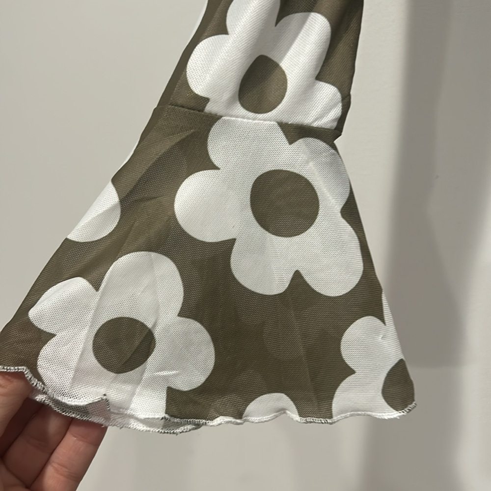 Delia’s retro 70s Floral power Olive White Women's mod mesh mini dress medium - Picture 4 of 6